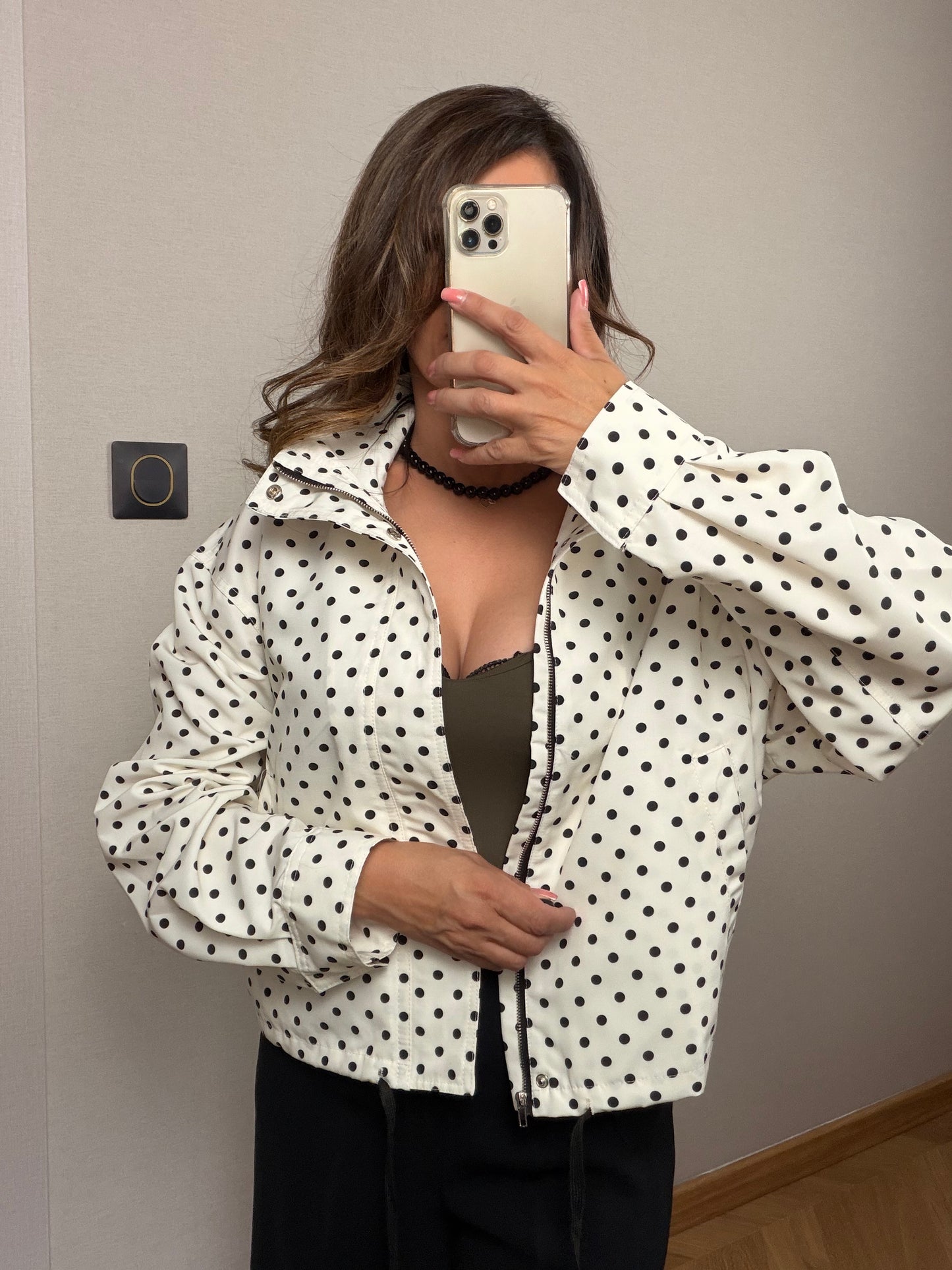 Veste CAMELIA - Veste légère à pois chic et facile à porter au quotidien -20%
